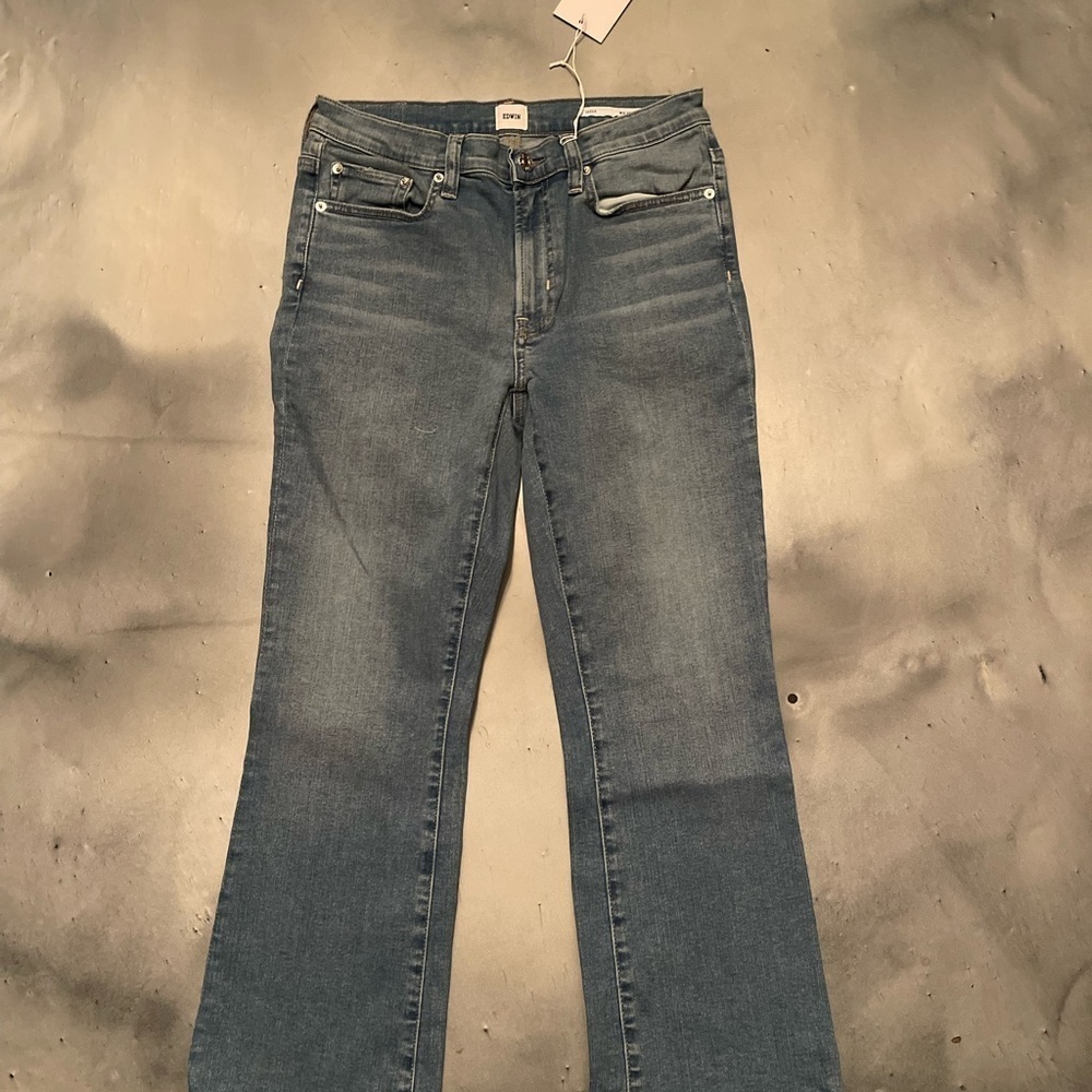 Edwin NWT Cassia Mini Bootcut Jeans 27 Light Wash - Picture 2 of 7